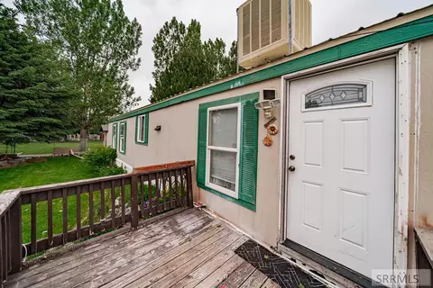 2125 N Whispering Pines Dr, Idaho Falls, ID 83401