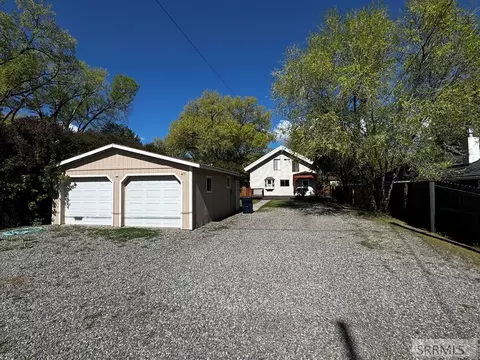 411 River St, Salmon, ID 83467