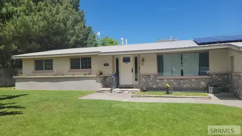 1917 Riviera Cir, Idaho Falls, ID 83404