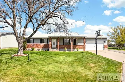 5990 Moses St, Chubbuck, ID 83202