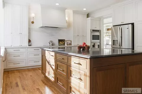 3560 Charleston Cir, Idaho Falls, ID 83404