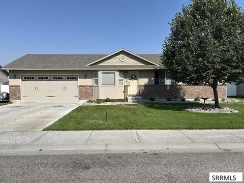 352 N Kimberly Dr, Idaho Falls, ID 83401