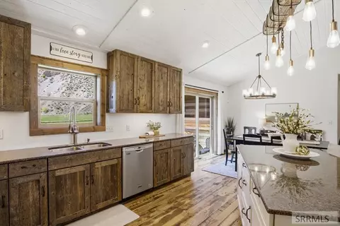 Kitchen - 7 Truth Dr, Salmon, ID 83467 photo 4 of 5