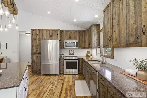 Kitchen - 7 Truth Dr, Salmon, ID 83467 photo 3 of 5