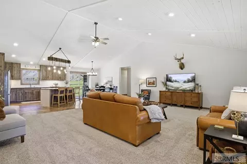 Living - 7 Truth Dr, Salmon, ID 83467 photo 2 of 4