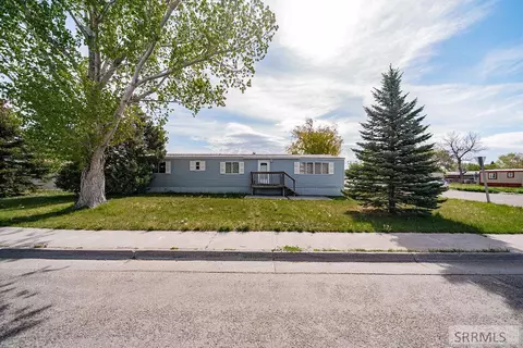 935 Eden Dr, Idaho Falls, ID 83401