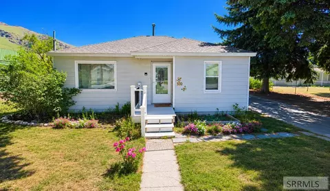 310 Louise Dr, Arco, ID 83213