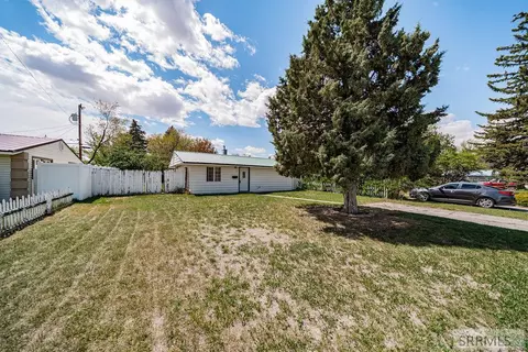 325 NW Bonneville Dr, Idaho Falls, ID 83401