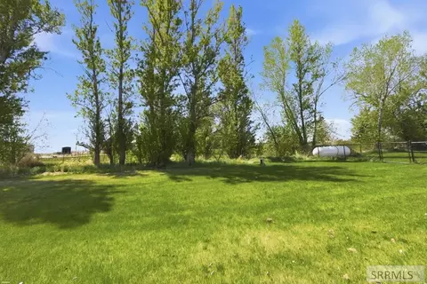 Exterior - 4504 E 200 N, Rigby, ID 83442 photo 6 of 8