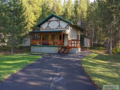 4010 Coyote Rd, Island Park, ID 83429