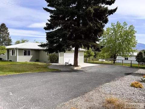 117 Lafayette Ave, Salmon, ID 83467