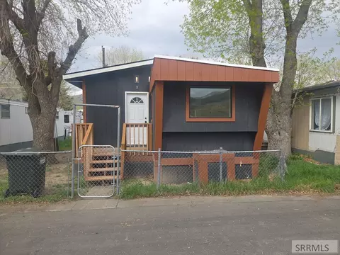 4920 S 5th Ave #8, Pocatello, ID 83204