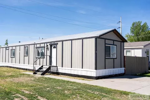 4986 S 2000 W #4, Rexburg, ID 83440