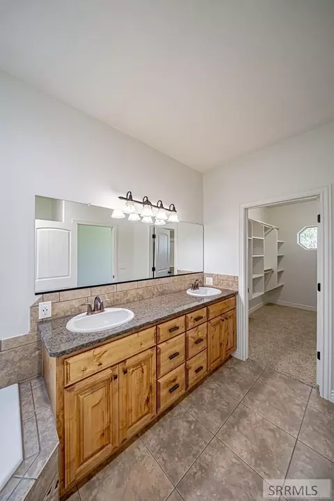 Bath - 4219 E Blackstone Dr, Rigby, ID 83442 photo 1 of 9