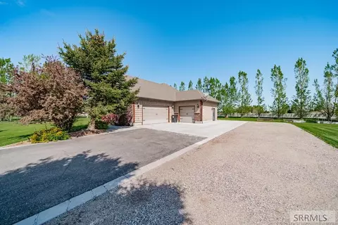 Exterior - 4219 E Blackstone Dr, Rigby, ID 83442 photo 5 of 17