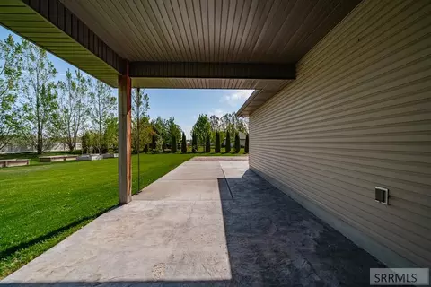 Exterior - 4219 E Blackstone Dr, Rigby, ID 83442 photo 9 of 17
