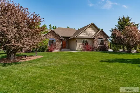 Exterior - 4219 E Blackstone Dr, Rigby, ID 83442 photo 3 of 17
