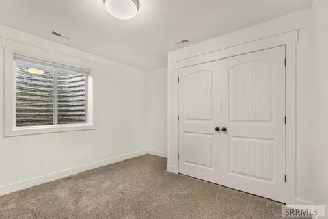 Bedroom - 7232 Middle Fork Rd, Idaho Falls, ID 83406 photo 6 of 13