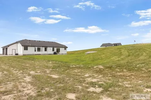 Exterior - 7232 Middle Fork Rd, Idaho Falls, ID 83406 photo 9 of 10