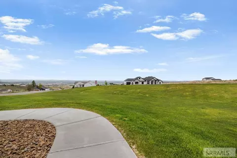Exterior - 7232 Middle Fork Rd, Idaho Falls, ID 83406 photo 5 of 10