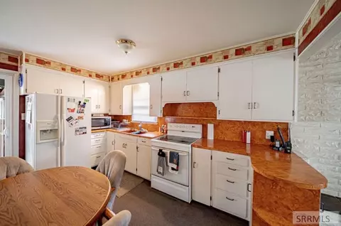 Kitchen - 143 Dove Ave, Rigby, ID 83442 photo 1 of 2