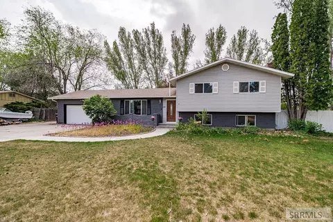 2090 S Heather Ln, Ammon, ID 83406