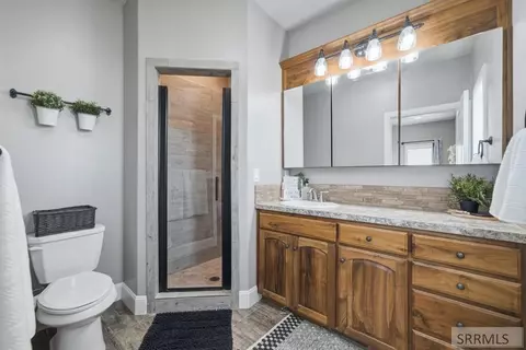 Bath - 4353 E 278 N, Rigby, ID 83442 photo 1 of 6