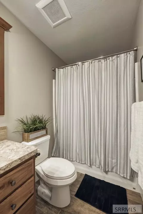 Bath - 4353 E 278 N, Rigby, ID 83442 photo 6 of 6