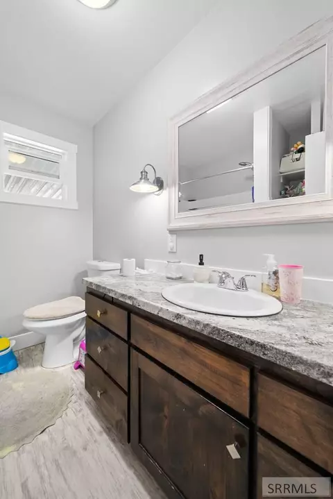 Bath - 239 Ramona Ave, Rigby, ID 83442 photo 1 of 2