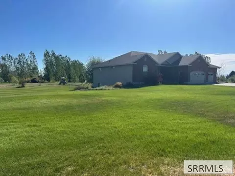 Exterior - 4035 Molly Dr, Rexburg, ID 83440 photo 3 of 6