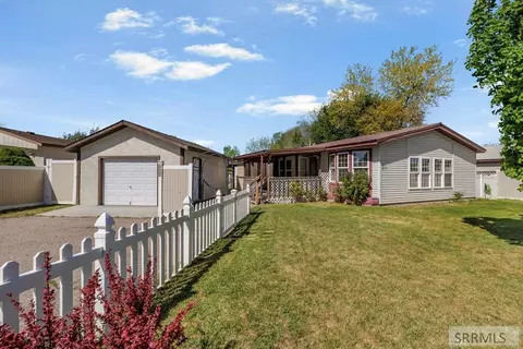 871 Dalmation Dr, Idaho Falls, ID 83402
