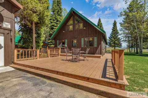 4013 Muskrat St, Island Park, ID 83429