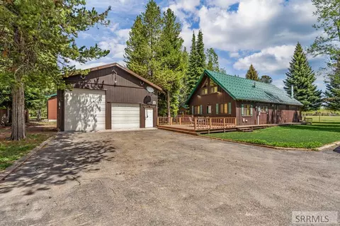 4013 Muskrat St, Island Park, ID 83429