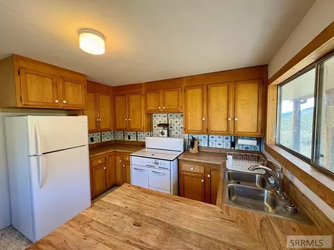 Kitchen - 2040 Pahsimeroi Rd, May, ID 83253 photo 1 of 2