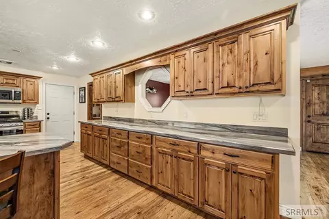 Kitchen - 1050 Widdison Ln, Rexburg, ID 83440 photo 6 of 7