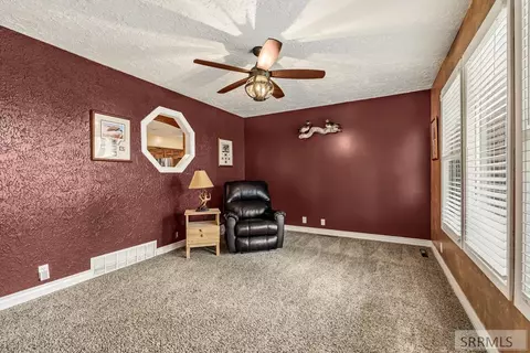 Living - 1050 Widdison Ln, Rexburg, ID 83440 photo 4 of 4
