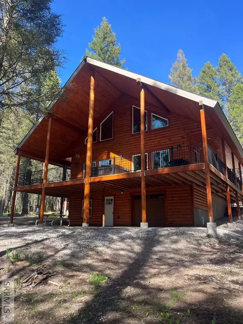 4146 Sugar Pine Dr, Island Park, ID 83429