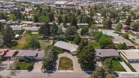 View/Area - 330 S 4th E, Rexburg, ID 83440 photo 2 of 3
