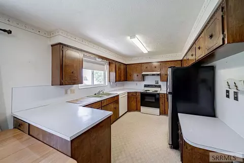 Kitchen - 330 S 4th E, Rexburg, ID 83440 photo 2 of 3
