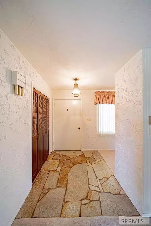 Entry Way - 330 S 4th E, Rexburg, ID 83440 photo 1 of 3