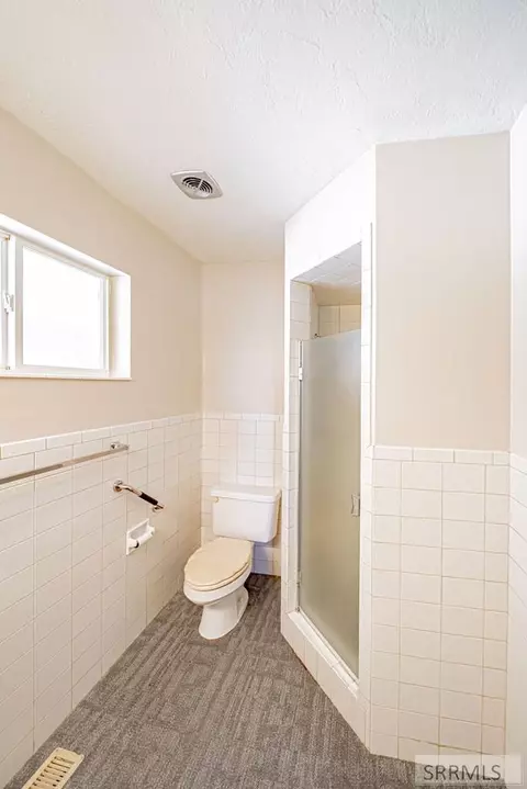 Bath - 330 S 4th E, Rexburg, ID 83440 photo 1 of 4