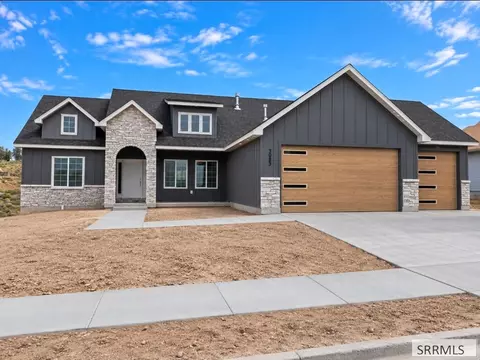 3083 Lancer Ave, Ammon, ID 83406