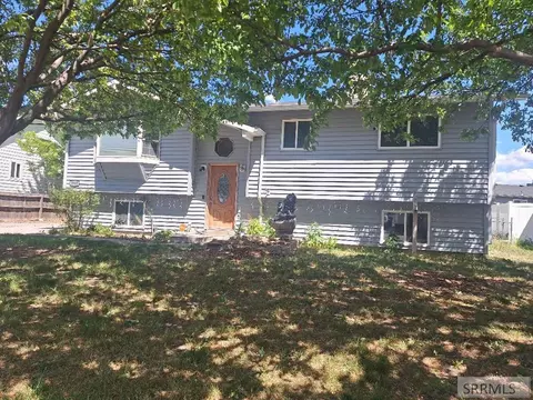 3880 Henderson Ln, Pocatello, ID 83201