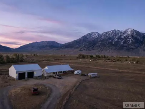 5914 W 5500 N, Mackay, ID 83251