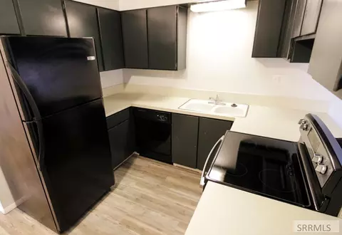 220 N Fanning Ave #14, Idaho Falls, ID 83401