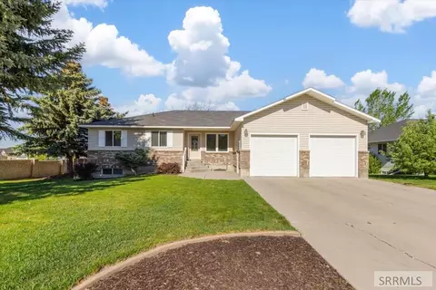 1020 Hillview Dr, Rexburg, ID 83440