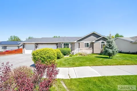 3845 E Ridgeview Cir, Ammon, ID 83406