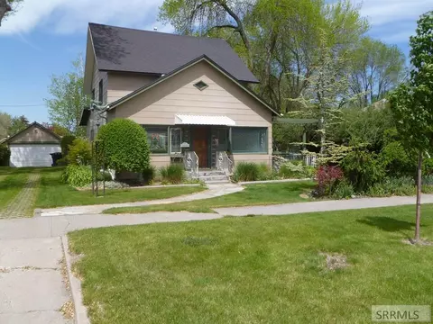 748 Falls Ave, American Falls, ID 83211