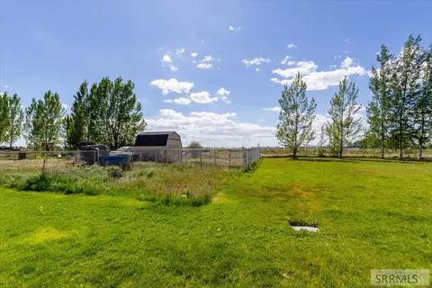 Exterior - 389 N 4050 E, Rigby, ID 83442 photo 3 of 8