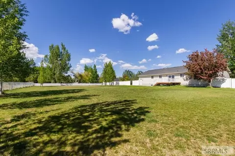 Exterior - 389 N 4050 E, Rigby, ID 83442 photo 4 of 8